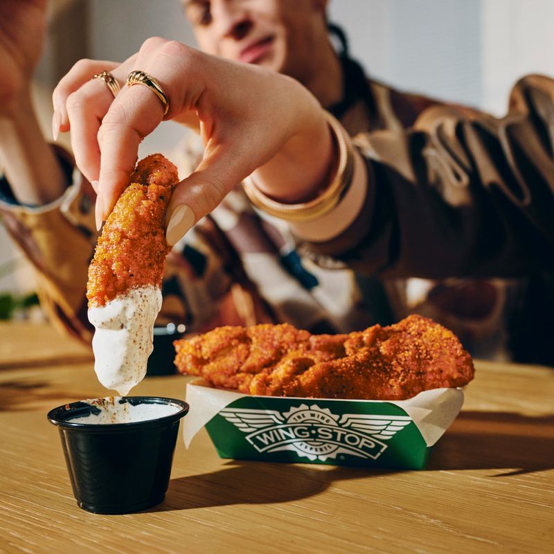 10 Well-Known Chicken Chains Across California And What Customers Appreciate About Them - Decor Hint Wingstop