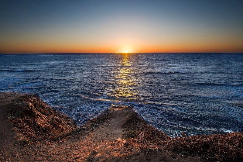 This San Diego, California 5-Day Itinerary Shows A Side Of The City Visitors Usually Miss - Decor Hint Day 3: Watch The Sunset At Sunset Cliffs