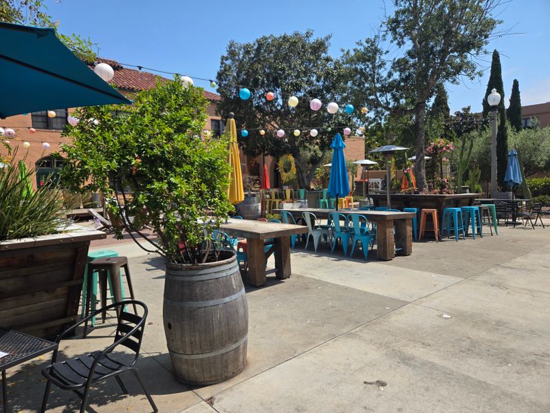 This San Diego, California 5-Day Itinerary Shows A Side Of The City Visitors Usually Miss - Decor Hint Day 4: Browse Local Markets & Cafés