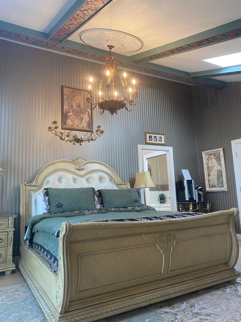 A Private Noble House Experience