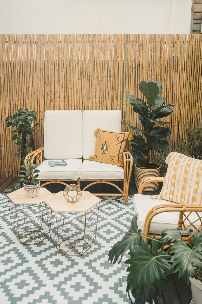 These 9 California Antiques Are Nearly Worthless - But These 9 Could Be Goldmines - Decor Hint Rattan And Wicker Patio Sets (Nearly Worthless)