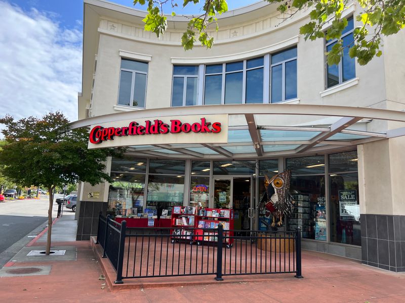 14 Massive Bookstores Across California Where You Can Happily Get Lost For Hours - Decor Hint Copperfield's Books