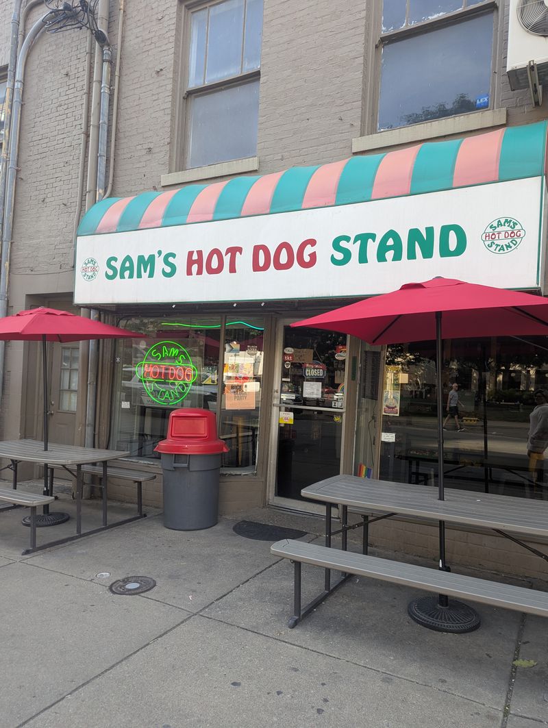 15 Georgia Hot Dog Joints That Still Do Things The Traditional Way - Decor Hint Sam's Hot Dog Stand