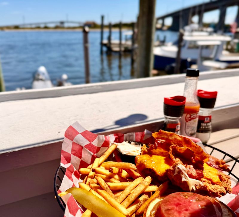8 New Jersey Seafood Buffets Locals Trust Year After Year - Decor Hint Bahrs Landing Restaurant, Highlands