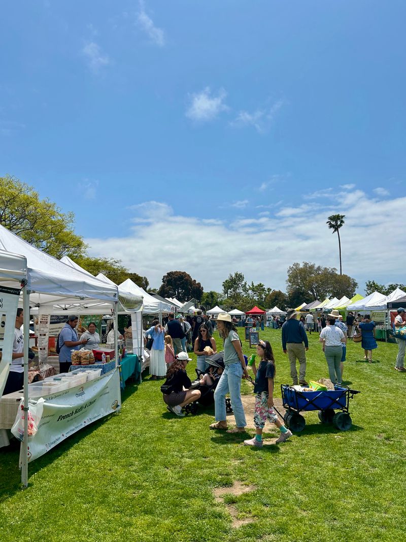 15 California Farmers Markets You'll Want To Visit This Season - Decor Hint Leucadia Farmers Market