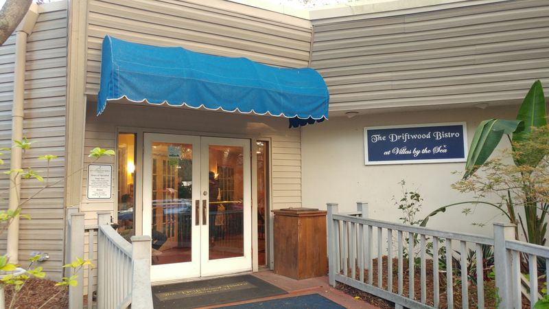 Coastal-Inspired Menu That Celebrates Fresh Seafood