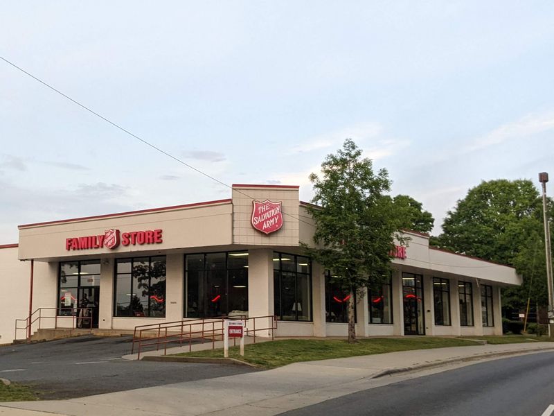 12 Must-Visit Thrift Stores In Charlotte, North Carolina, For Bargain Hunters - Decor Hint The Salvation Army