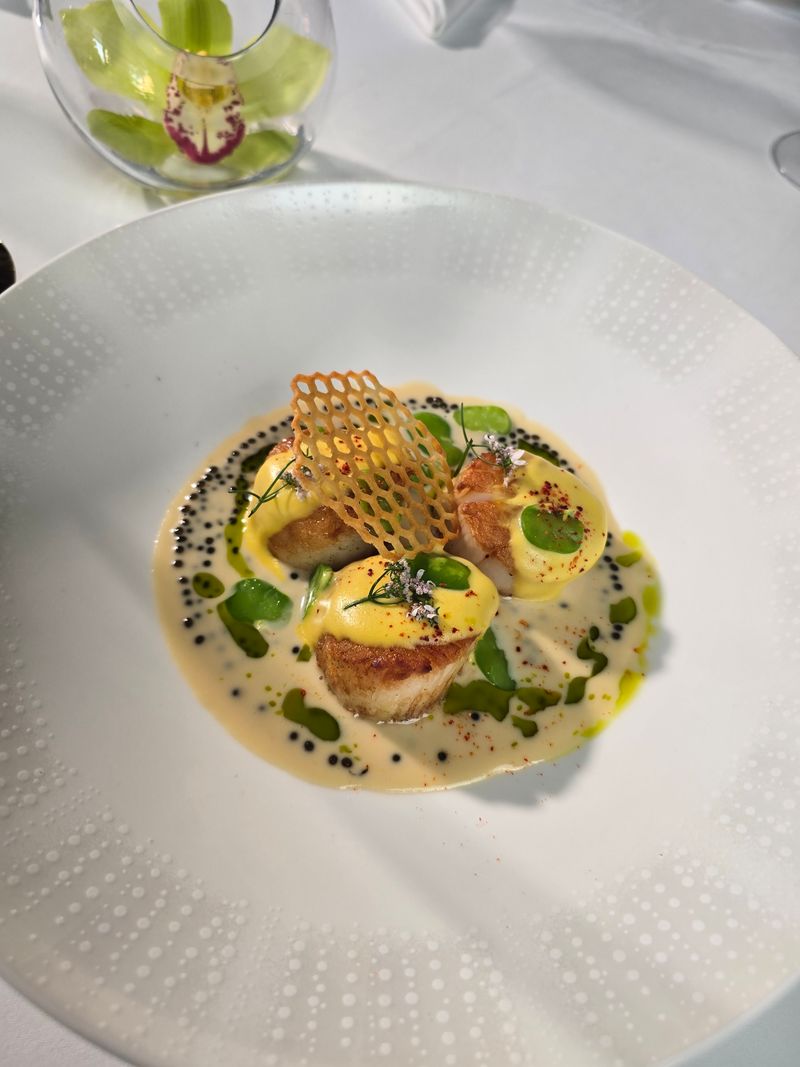 11 Road-Trip-Worthy Nevada Restaurants Serving Food With A View - Decor Hint PISCES Bar And Seafare