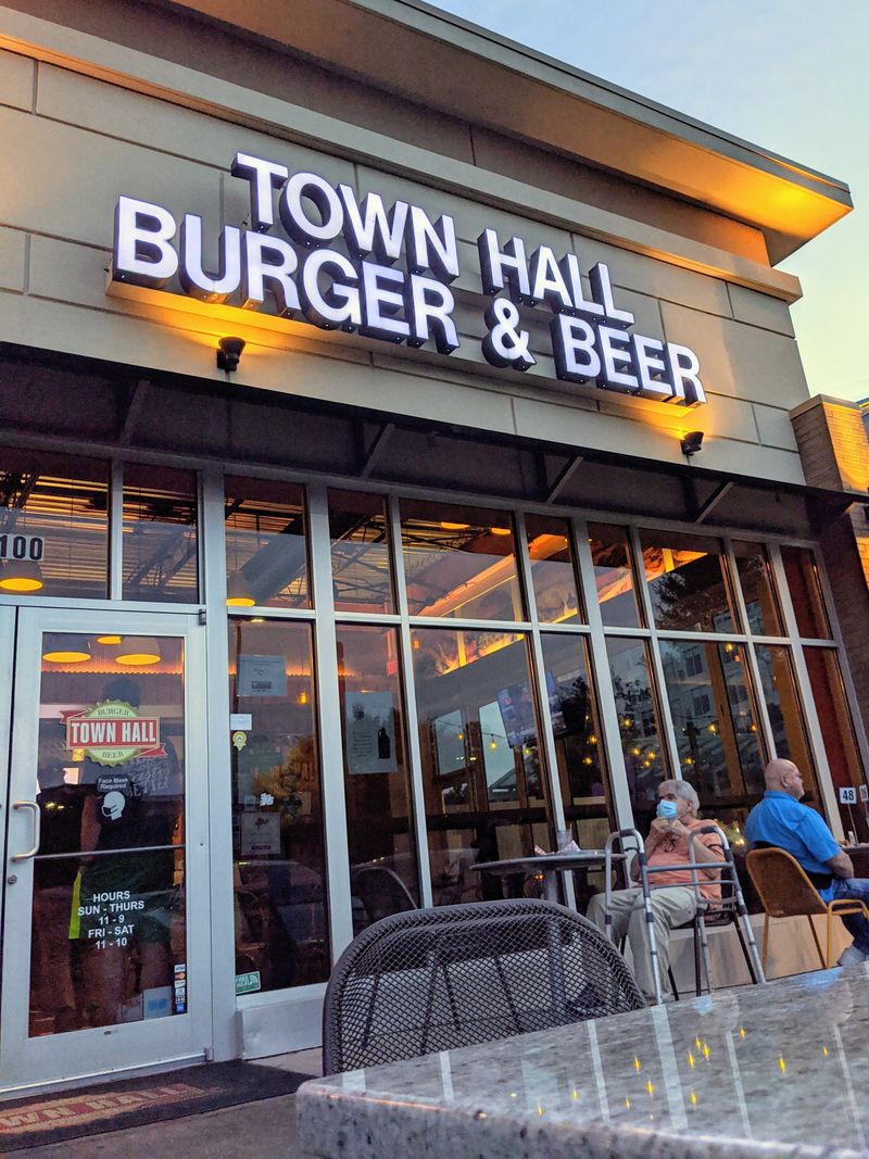 13 North Carolina Burger Spots You'll Wish You Tried Yesterday - Decor Hint Town Hall Burger & Beer, Chapel Hill/Durham