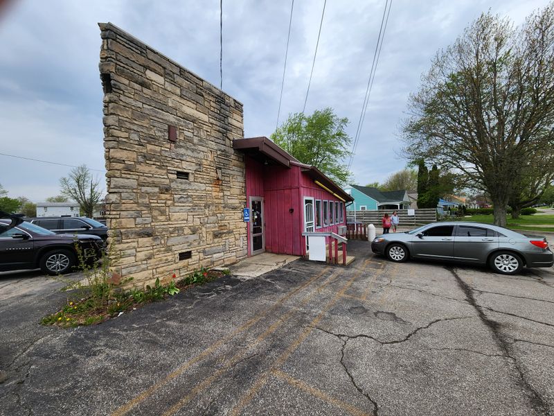 14 Minnesota BBQ Joints That Prove True Smokehouse Tradition Isn't Dead - Decor Hint Porky's Drive-In