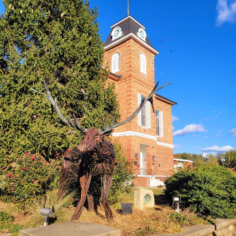 Vibrant Arts Community