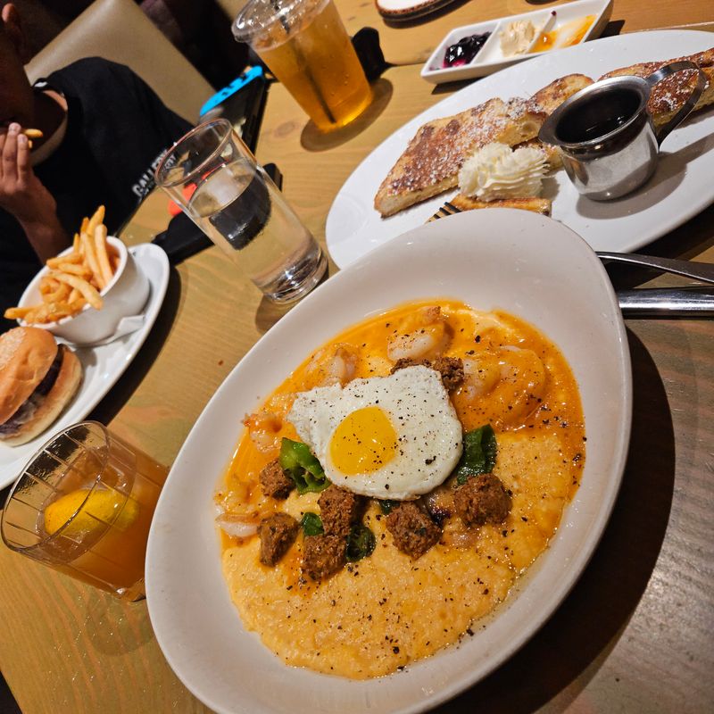 This Virginia-Highland Favorite Has Served Atlanta Georgia With Heart Since 1979 - Decor Hint Award-Winning Brunch Experience