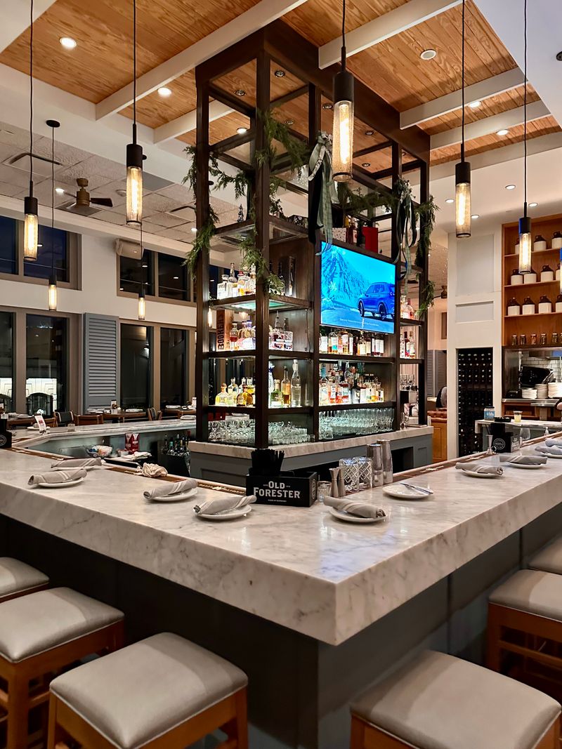 This Atlanta Georgia Restaurant Proves Southern Hospitality Can Be World-Class - Decor Hint Historic Building with Modern Elegance