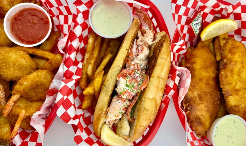 12 Fried Fish Joints In California That Out-Of-Towners Should Know - Decor Hint California Fried Seafood Kitchen