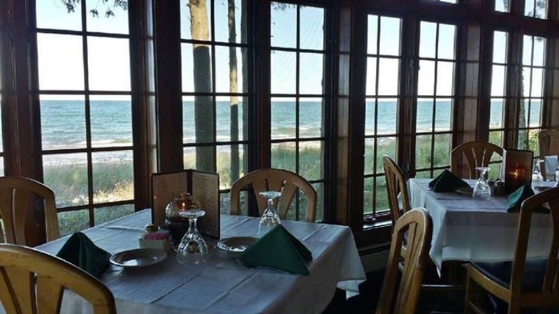 Donny's Glidden Lodge