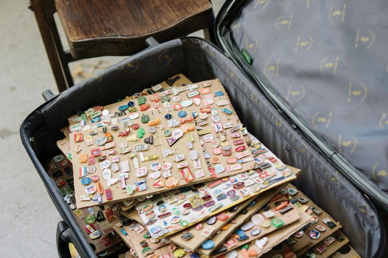 Must-Know Georgia Collectibles Gaining Popularity And Big Bucks - Decor Hint Atlanta Olympics Memorabilia