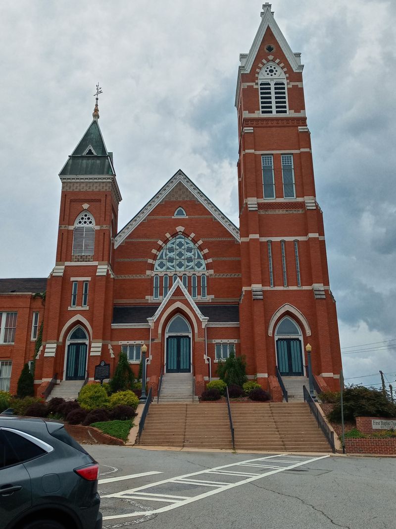 St Joseph Catholic Church In Macon Georgia Looks Like Something From Harry Potter - Decor Hint The Imposing Front Entrance Portal