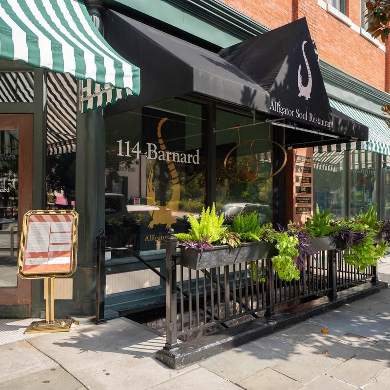 These 14 Georgia Restaurants Are Where Savannah Locals Actually Eat - Decor Hint Alligator Soul