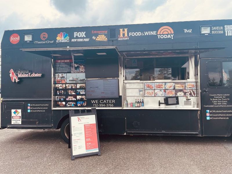 This Georgia Food Truck Serves Lobster Rolls Worth Crossing Counties For - Decor Hint Online Tracking Makes Finding the Trucks Easy