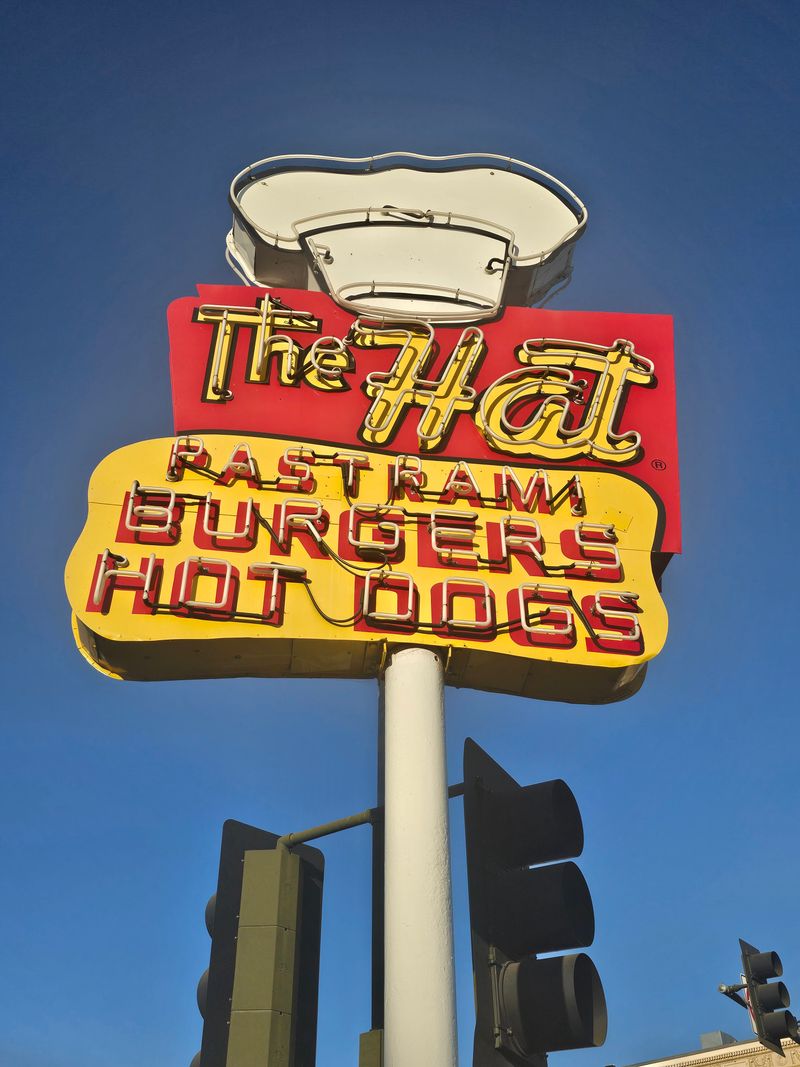 10 California Drive-Ins That Defined Generations That You Can Still Visit Today - Decor Hint The Hat