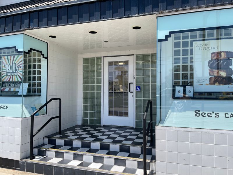 A Store Design That Refuses To Chase Modern Trends