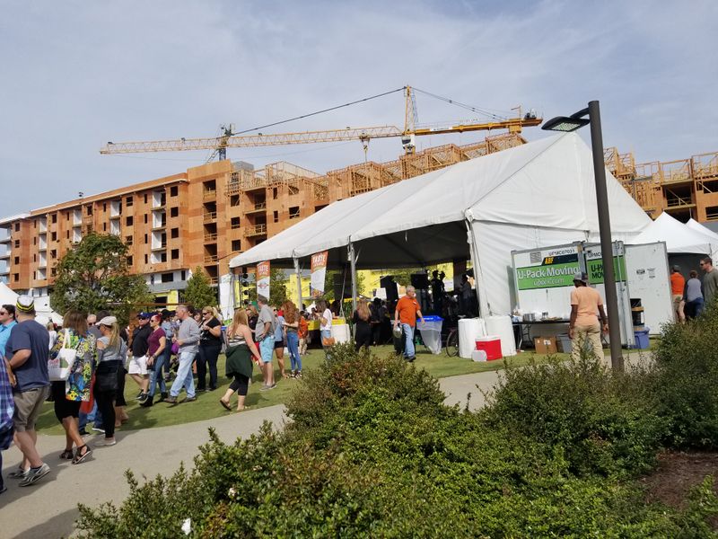 Georgia Festivals That Draw Crowds For All The Right Reasons - Decor Hint Taste of Alpharetta