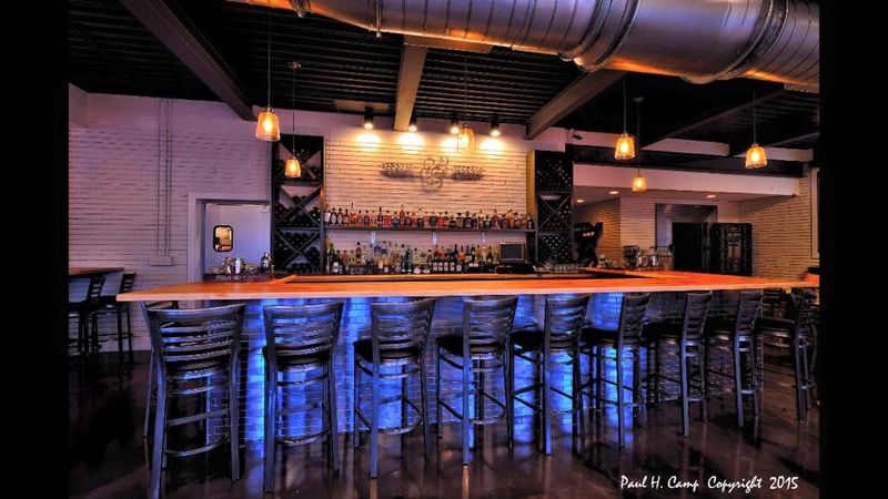 These 14 Georgia Restaurants Are Where Savannah Locals Actually Eat - Decor Hint Cotton & Rye