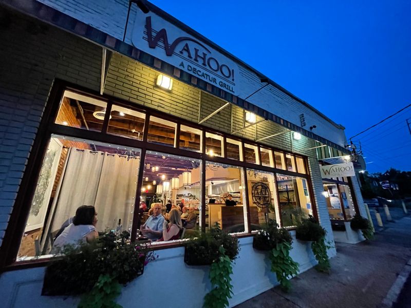 14 Georgia Restaurants That Prove Word Of Mouth Still Matters - Decor Hint Wahoo! Grill
