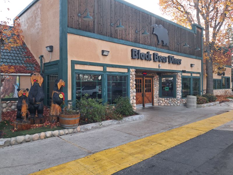 Black Bear Diner - Bakersfield