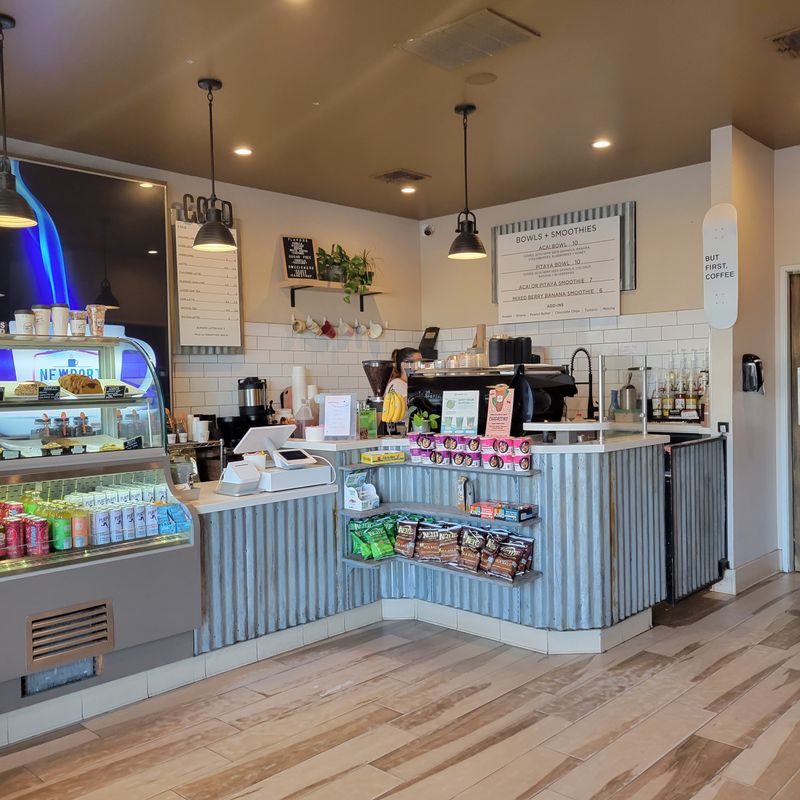 Seaside Donuts Bakery (Newport Beach)