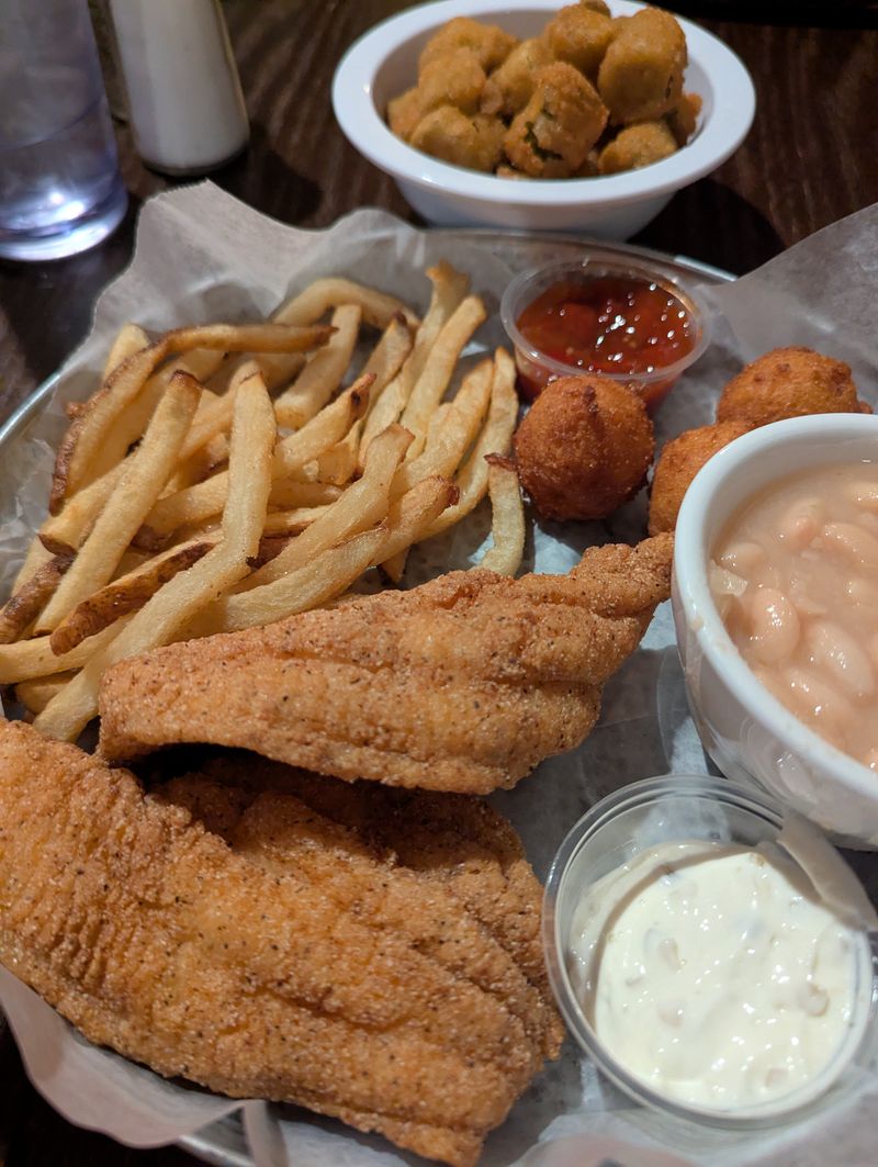 12 Tennessee Catfish Buffets That Send Everyone Home Full - Decor Hint Catfish House