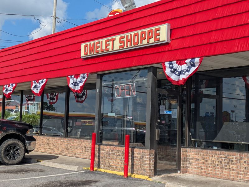 11 Places In West Virginia Serving The State's Best Tenderloin Sandwiches - Decor Hint Omelet Shoppe