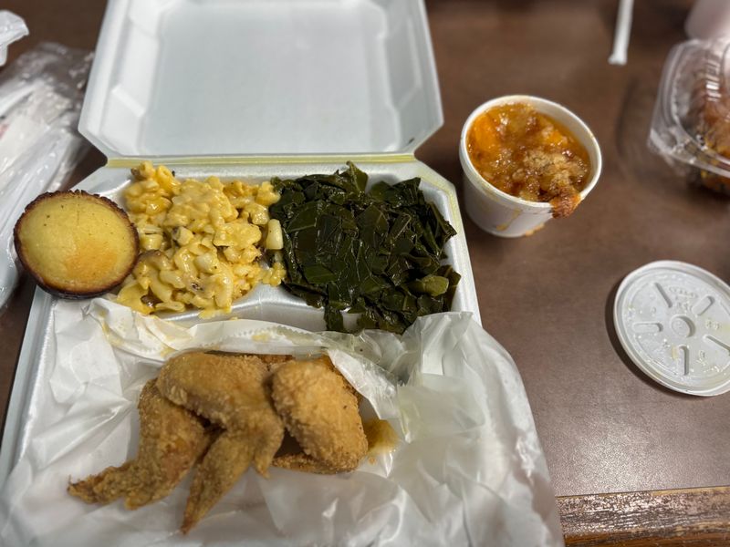 12 Alabama Family-Owned Fried Chicken Spots That Taste Like Sunday Supper - Decor Hint Betty Mae’s