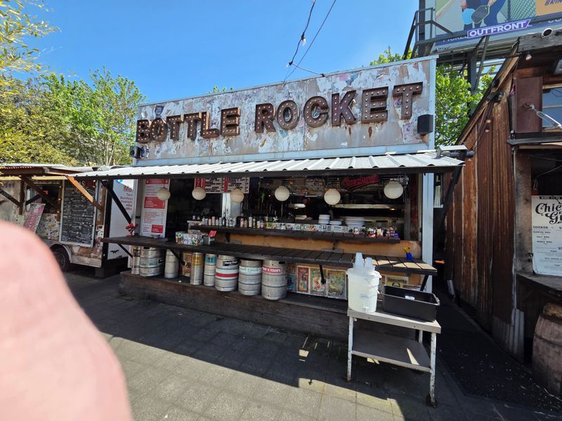 Oregon’s Food Cart Scene Is Loud, Proud, And Seriously Delicious At These 10 Stops - Decor Hint Cartopia