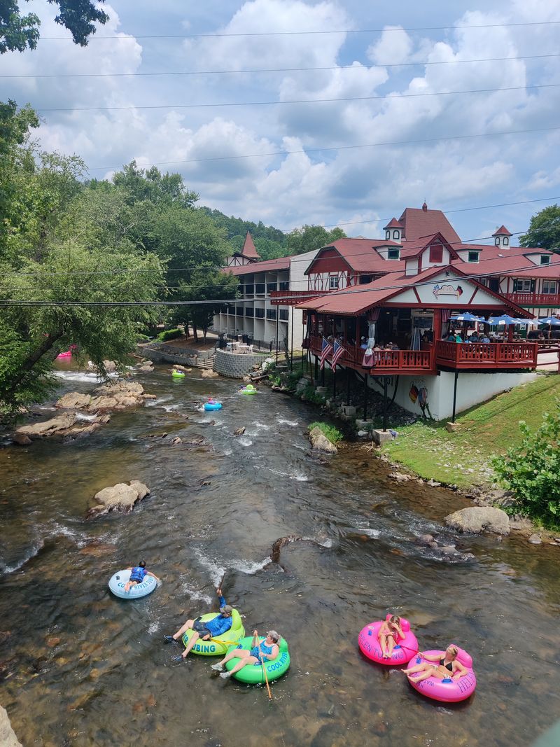 Helen Georgia Is A Tiny Town With A Big Natural Wonder 15 Things You Can't Miss - Decor Hint Bavarian-Style Downtown Helen
