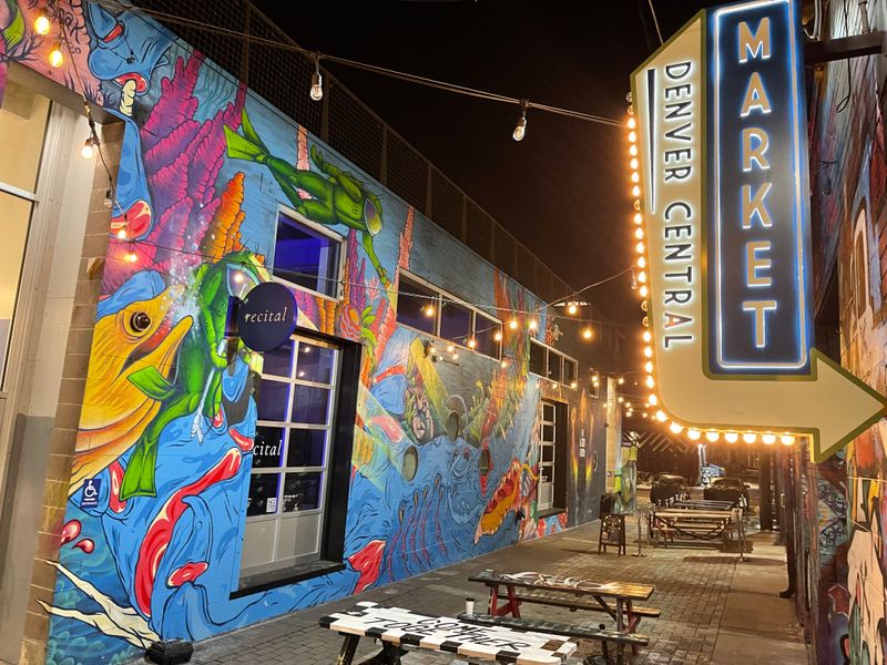 7 Denver, Colorado Counters That Take Cheeseburgers And Green Chile Seriously - Decor Hint Lunchboxx