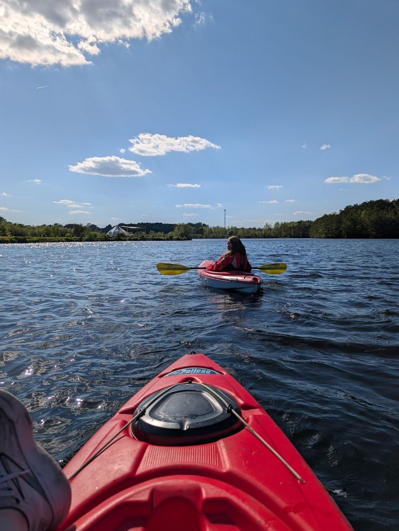 Hidden Lake Retreat: Glamping With Waterfront Serenity