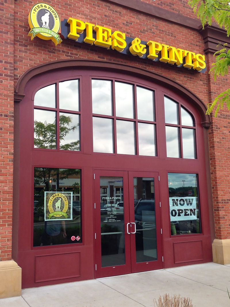 11 Places In West Virginia Serving The State's Best Tenderloin Sandwiches - Decor Hint Pies & Pints