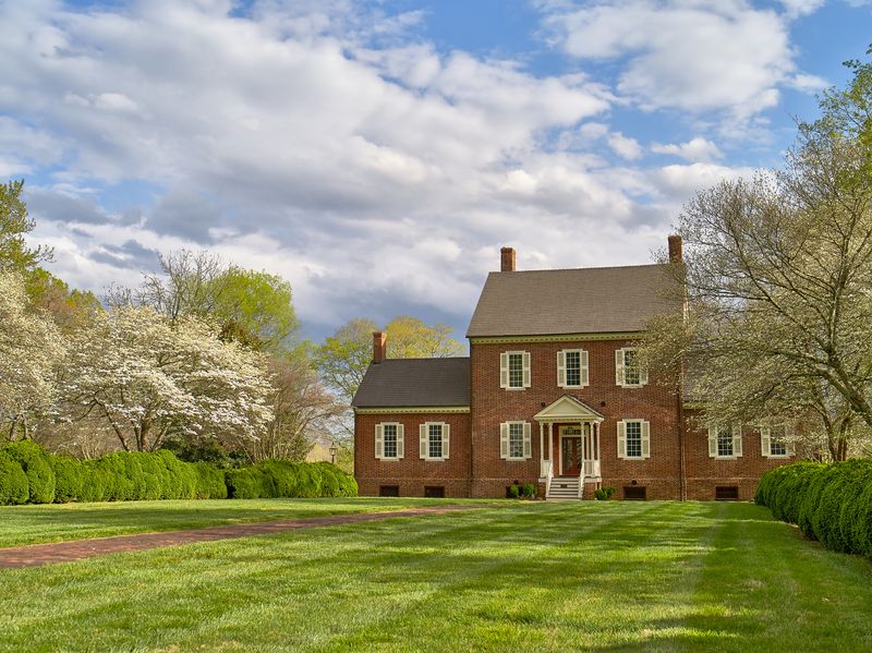 Uncover The Charm Of Hillsborough On A North Carolina Day Trip - Decor Hint Ayr Mount