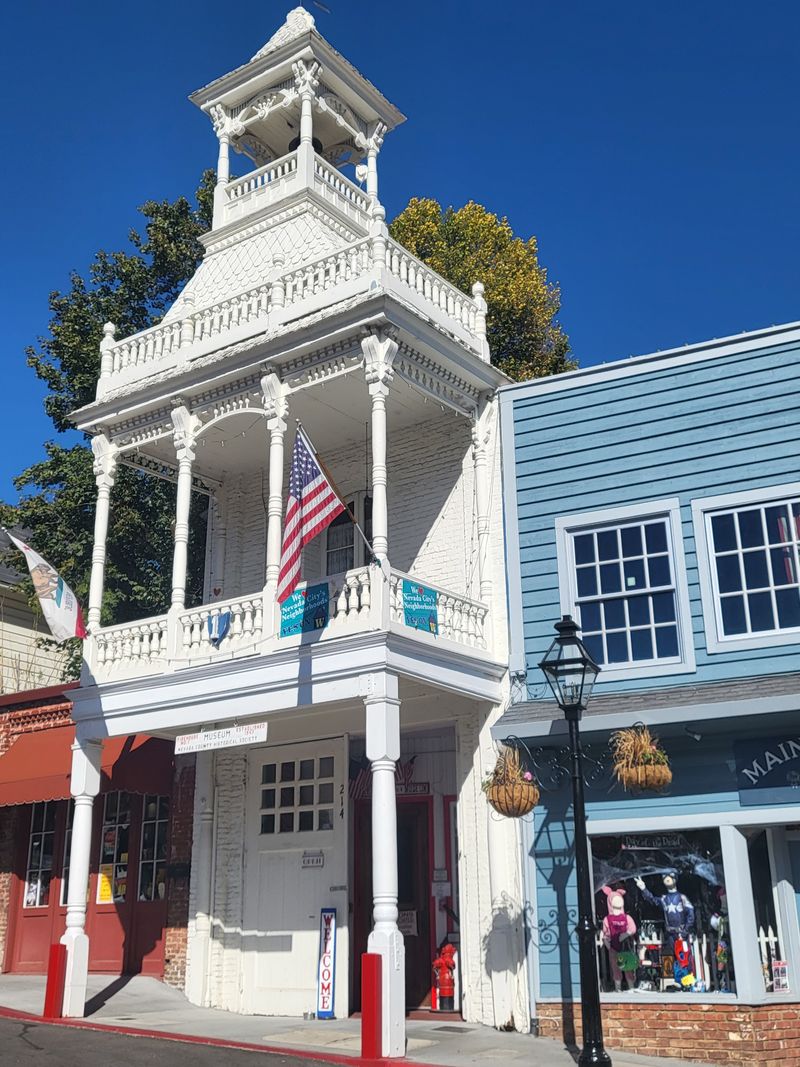 This California City Blends Gold Rush History With Some Of The State's Most Fun Tourist Attractions - Decor Hint Firehouse No. 1 Museum Showcases Local Heritage