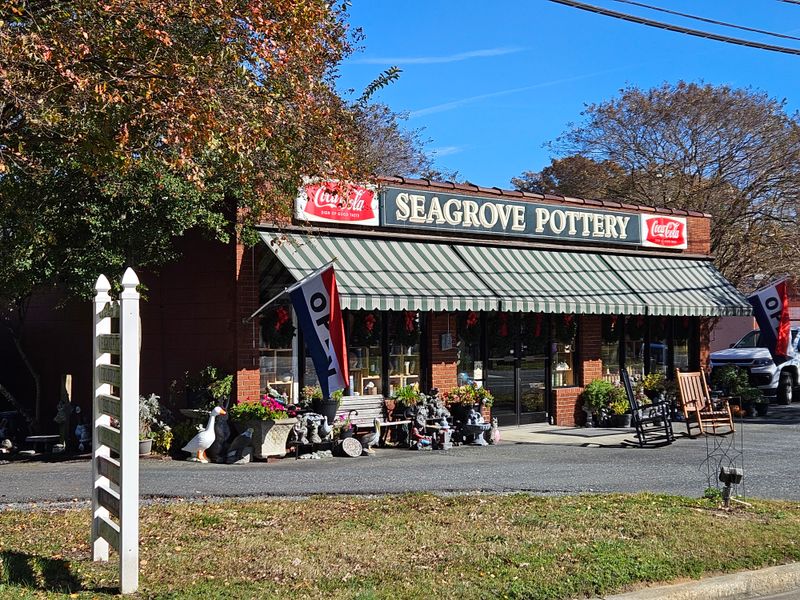 These Are The Places North Carolina Locals Love Showing Off To Visitors - Decor Hint Seagrove Pottery District, Seagrove