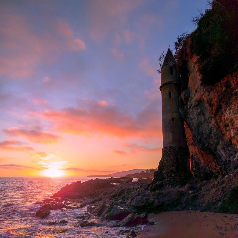 Secluded Access Keeps Crowds Away