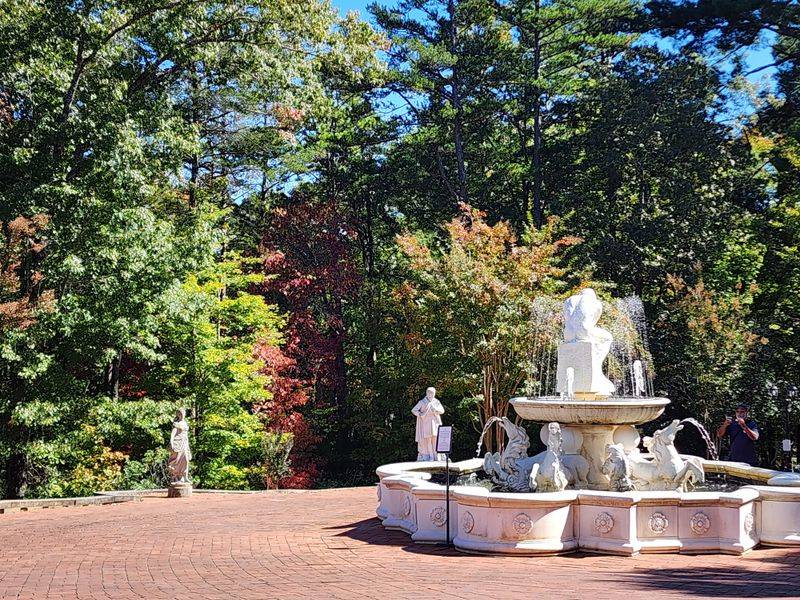Uhuburg, Georgia's Eagle Owl Castle, Looks Straight Out Of The Middle Ages - Decor Hint Artisan Workshops