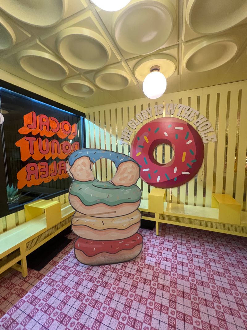 Friendly Donuts (Orange County)