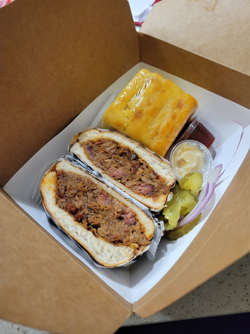 Customizable Bowls And Sandwich Options