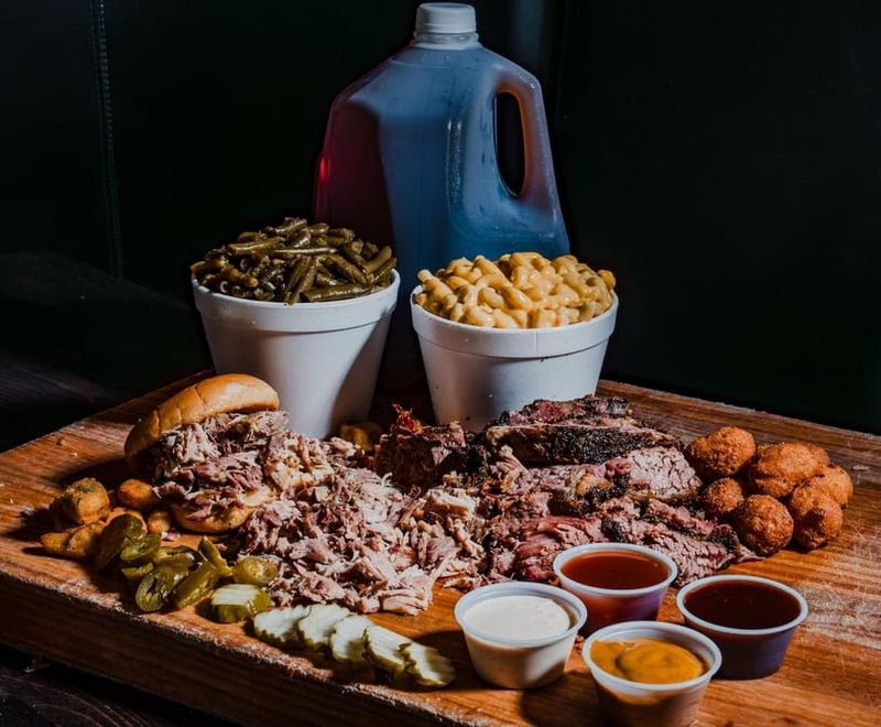 The North Carolina Smokehouse With Brisket You'll Dream About - Decor Hint A Sauce Bar With Seven Regional Styles