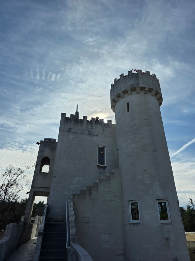 Uhuburg, Georgia's Eagle Owl Castle, Looks Straight Out Of The Middle Ages - Decor Hint Traditional Georgian Cuisine