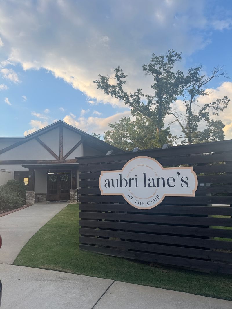 Aubri Lane's at The Club