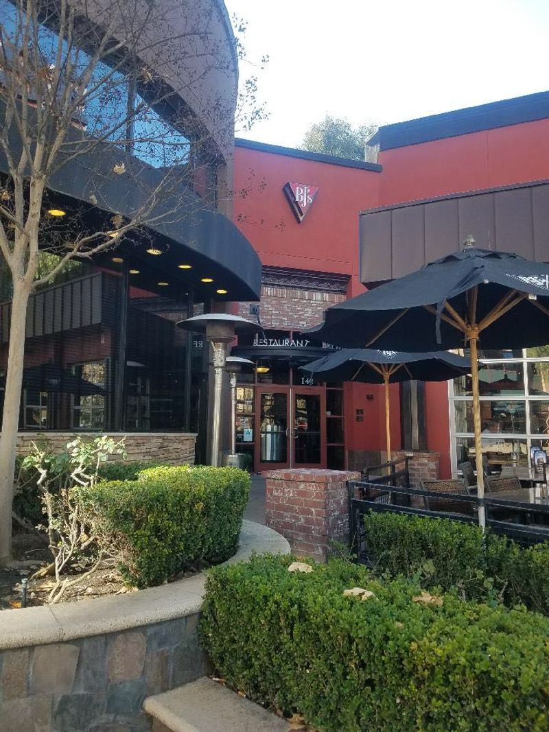 10 California Chains Serving Spaghetti & Meatballs Worth Applauding After Every Bite - Decor Hint BJ's Restaurant & Brewhouse