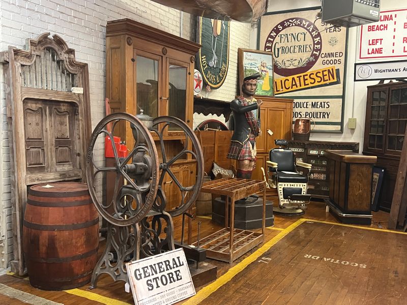 Pet-Friendly Shopping Experience